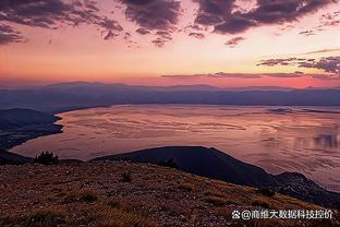 感谢山东泰山！这一刻我们都是中国球迷